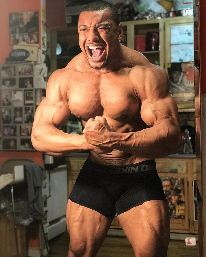 Larry Wheels - Gallery Image